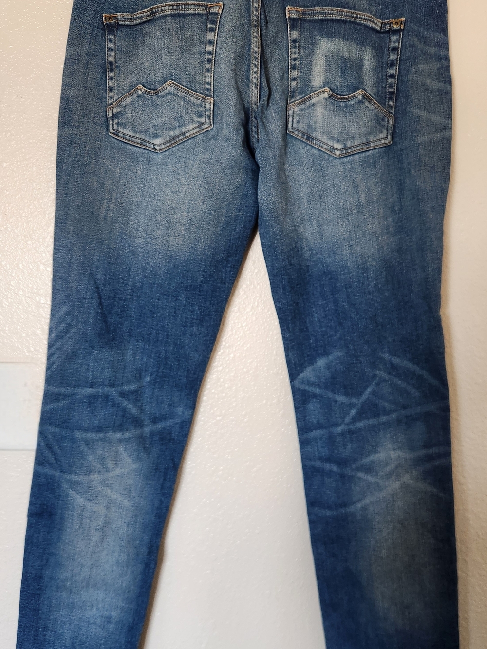 Men's Skinny Washed Blue Jeans